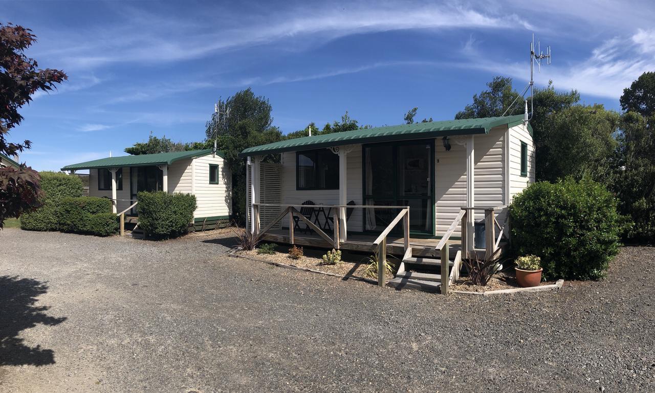 The Clive Hideaway Motel Exterior photo